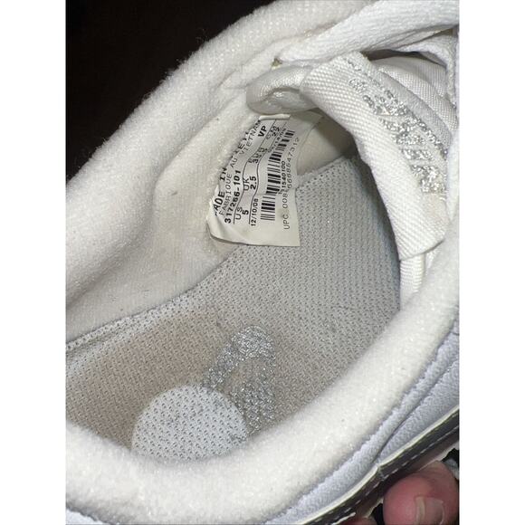 Nike Cortez Women’s ‘72 Tennis Shoes Size 5 White Silver 317266-101 2008 - Picture 9 of 9